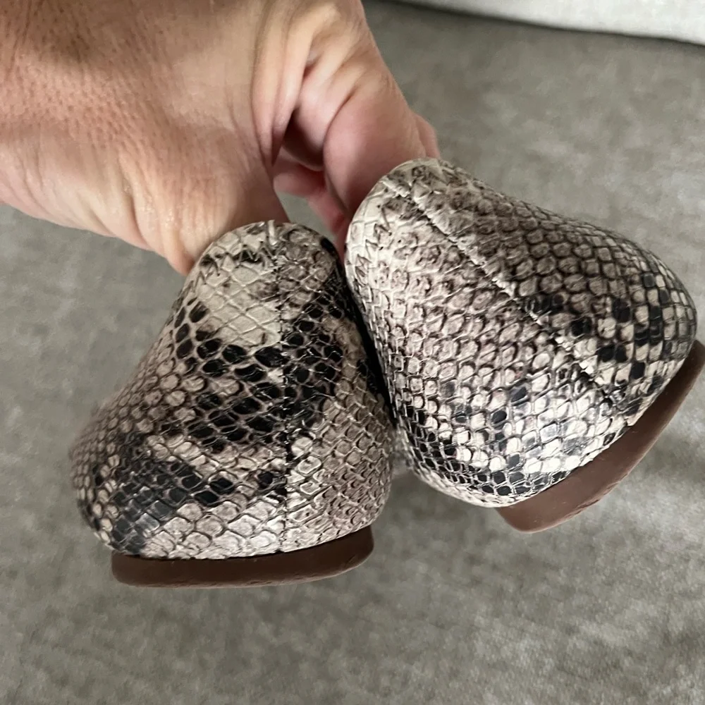 Tory Burch Miller Flats - Snake skin print , size 10. Gently worn. - Picture 6 of 6